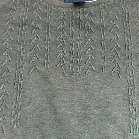 Dark gray Gap Kids embroidered tee size small 6/7 new with tags - Picture 2 of 6